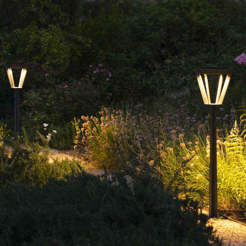 Les Jardins Borne Solaire et Rechargeable Métro à Fixer