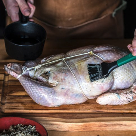 Big Green Egg Poêlon à sauce en fonte avec pinceau